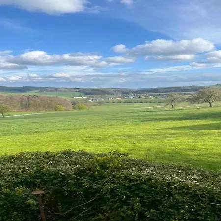 In Reinskopf With Fireplace & Balcony * Schönecken