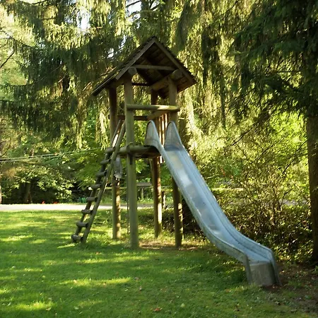 Apartment Well-kept Apartment, Located In A Wooded Area *