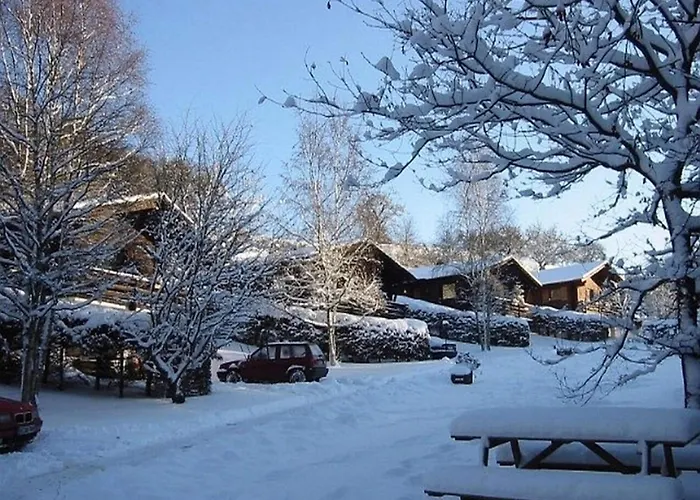 Feriendorf Reinskopf In Der Eifel *